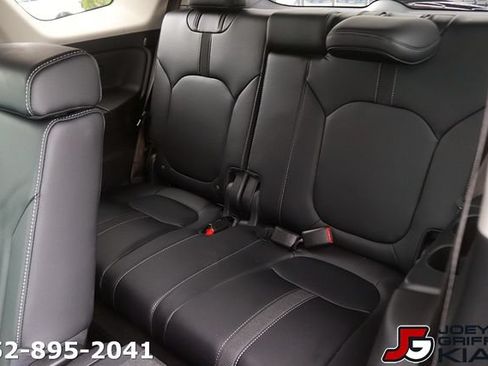 Used 2025 Honda Pilot EX-L image 15