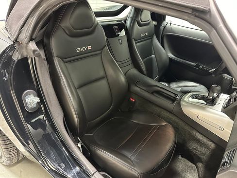 Used 2009 Saturn Sky Red Line image 13