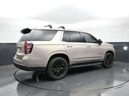 Used 2022 Chevrolet Tahoe LT w/ LT Signature Package AWD/4WD image 7