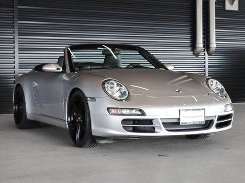 Used 2005 Porsche 911 Carrera S image 7
