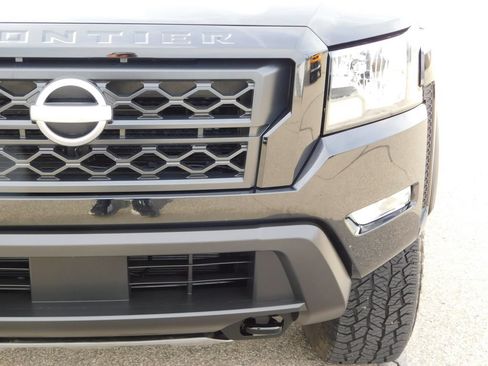 Used 2024 Nissan Frontier SV w/ Hardbody Edition AWD/4WD image 20