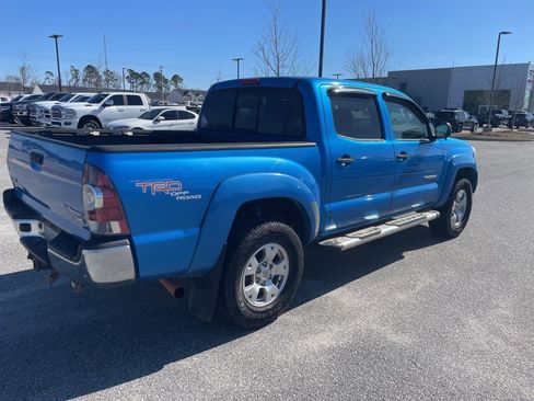 Used 2011 Toyota Tacoma PreRunner w/ TRD Off-Road Pkg image 8