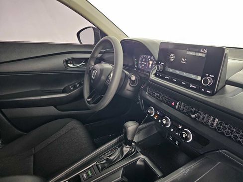 Used 2023 Honda Accord LX image 11