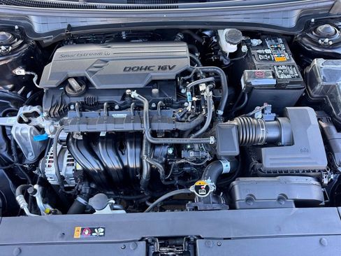 Used 2025 Kia K4 EX image 32