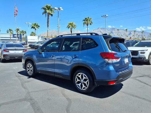 Used 2024 Subaru Forester Premium w/ POP Package 3 AWD/4WD image 11