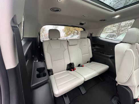 Used 2022 Kia Telluride SX w/ Nightfall Edition Package image 27