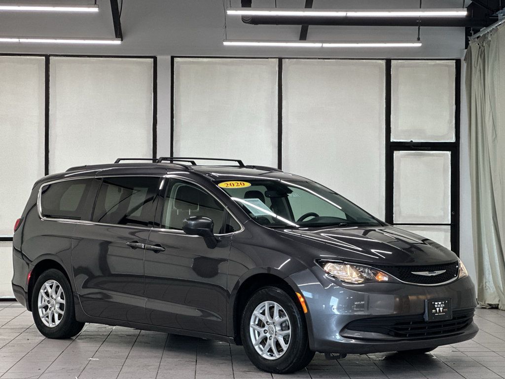 Used 2020 Chrysler Voyager Lxi FWD image 1