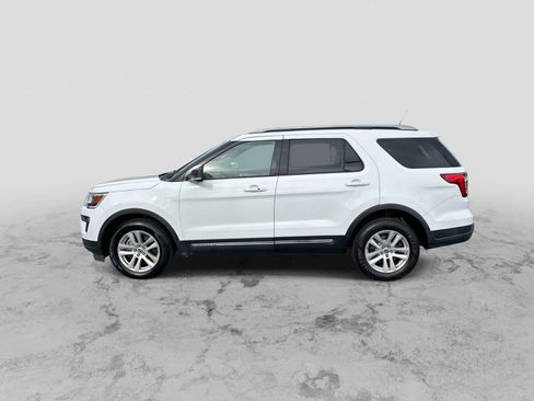 Used 2019 Ford Explorer XLT w/ Equipment Group 201A AWD/4WD image 5