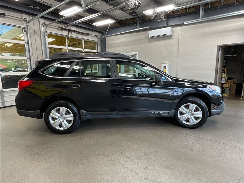 Used 2016 Subaru Outback 2.5i AWD/4WD image 6