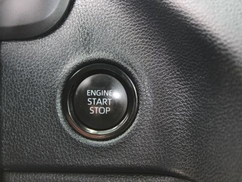 Used 2025 Toyota Tundra SR5 AWD/4WD image 25
