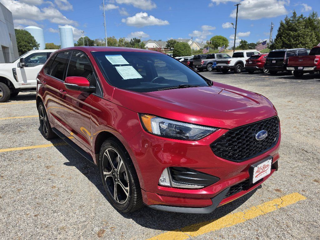 Used 2023 Ford Edge ST AWD/4WD image 3
