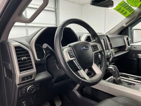 Used 2018 Ford F150 Lariat w/ Equipment Group 502A Luxury AWD/4WD image 17