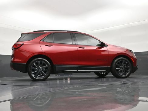 Used 2022 Chevrolet Equinox RS w/ RS Leather Package FWD image 25