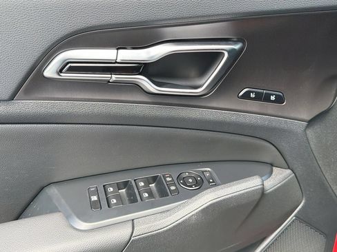 New 2026 Kia Sportage SX FWD image 18