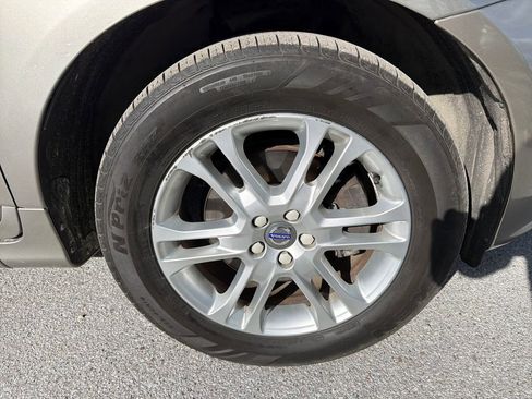Used 2016 Volvo XC60 T5 Premier w/ Climate Package AWD/4WD image 17