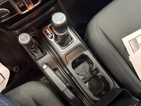 Used 2020 Jeep Gladiator Sport w/ Quick Order Package 24S image 19