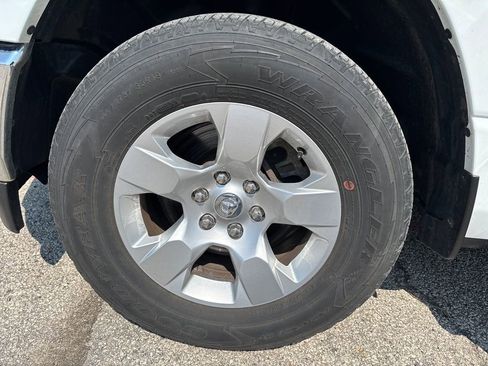 Certified 2023 RAM 1500 Big Horn AWD/4WD image 30