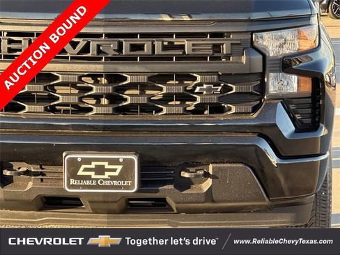 Certified 2023 Chevrolet Silverado 1500 Custom image 9