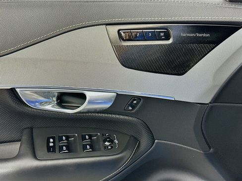Used 2019 Volvo XC90 T6 R-Design w/ Protection Package AWD/4WD image 19