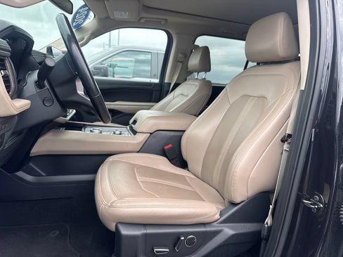 Used 2024 Ford Expedition Limited AWD/4WD image 13