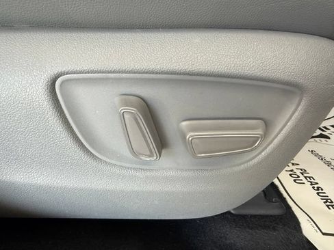 Used 2021 Toyota Highlander Platinum FWD image 36