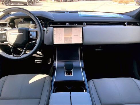 New 2026 Land Rover Range Rover Velar Dynamic SE image 5
