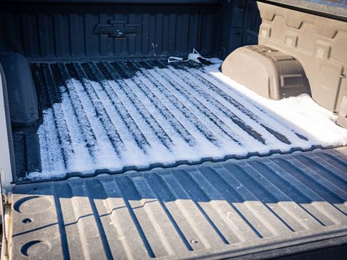 Used 2020 Chevrolet Silverado 1500 LT image 10