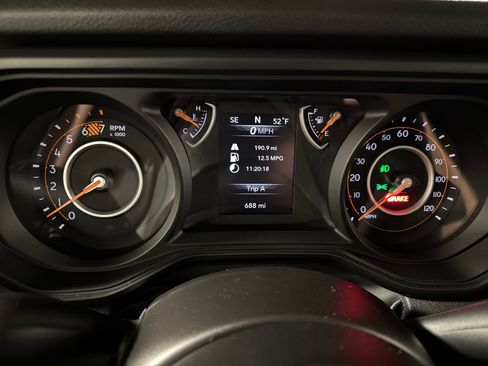 Used 2025 Jeep Wrangler Unlimited Sport AWD/4WD image 24