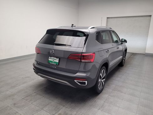 Used 2023 Volkswagen Taos SE FWD image 9