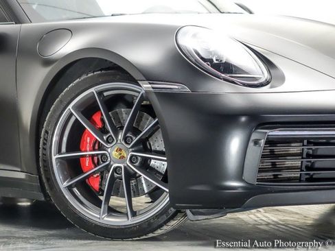 Used 2022 Porsche 911 Carrera 4S image 3