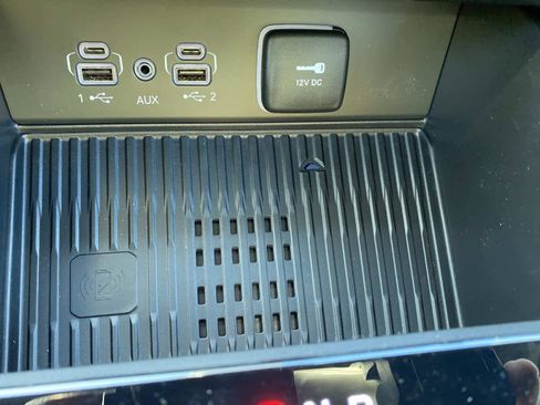 New 2026 Jeep Grand Cherokee Altitude image 12