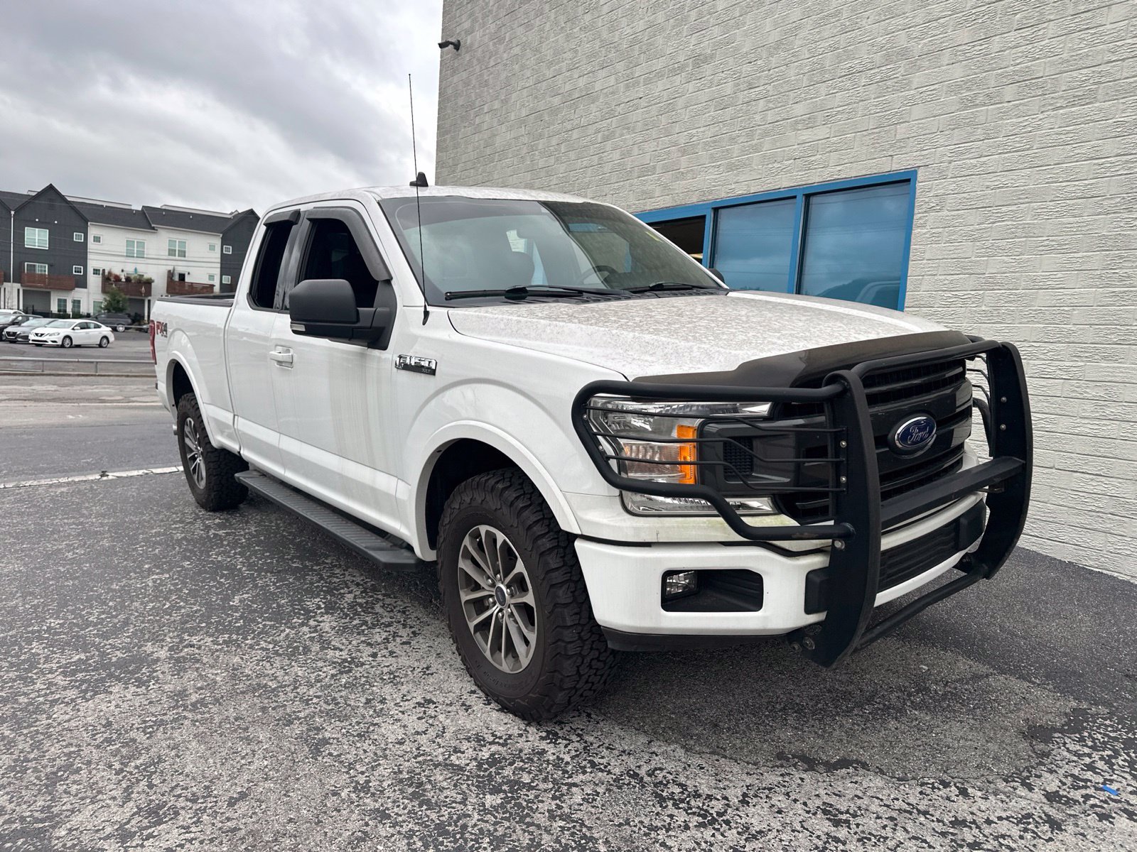 Used 2020 Ford F150 XLT w/ Equipment Group 302A Luxury AWD/4WD image 3