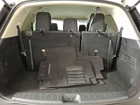 Used 2022 Nissan Pathfinder SV AWD/4WD image 30