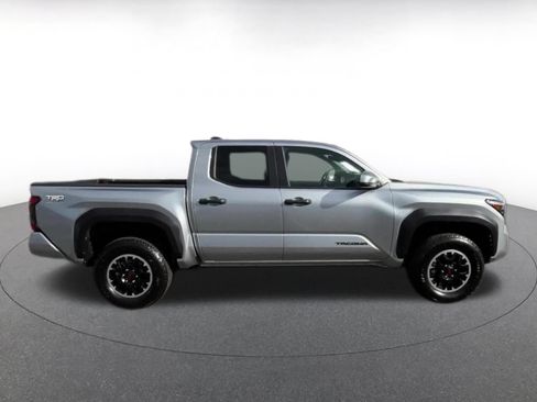 Used 2025 Toyota Tacoma TRD Off-Road AWD/4WD image 16