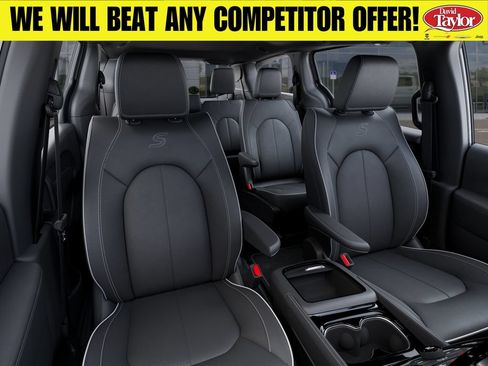 New 2027 Chrysler Pacifica Limited AWD/4WD image 17