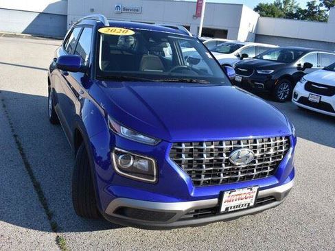 Used 2020 Hyundai Venue SEL FWD image 10