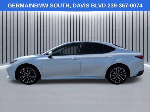 Used 2025 Toyota Camry XLE w/ Premium Plus Package FWD image 8