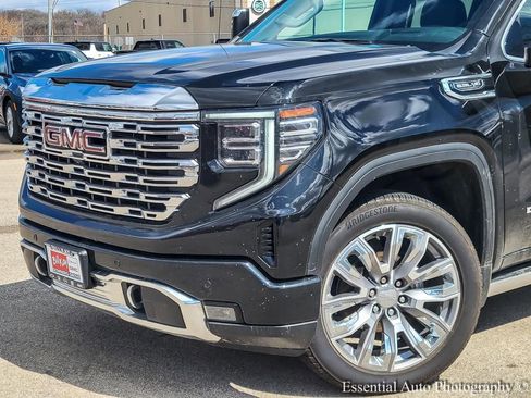 Used 2025 GMC Sierra 1500 Denali w/ Denali Reserve Package AWD/4WD image 4