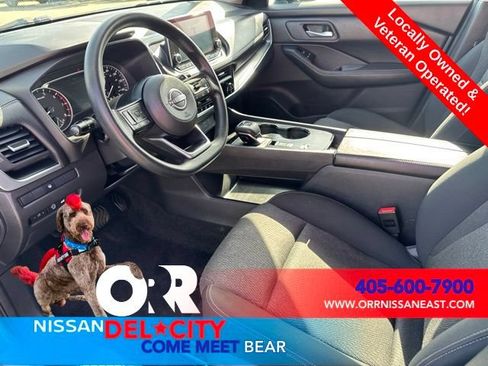 Used 2024 Nissan Rogue SV FWD image 14