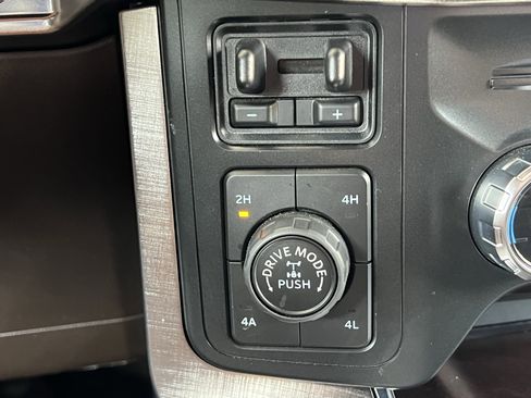 Used 2022 Ford F150 King Ranch w/ Equipment Group 601A High AWD/4WD image 43