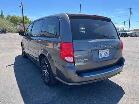 Used 2016 Dodge Grand Caravan R/T w/ Driver Convenience Group FWD image 5