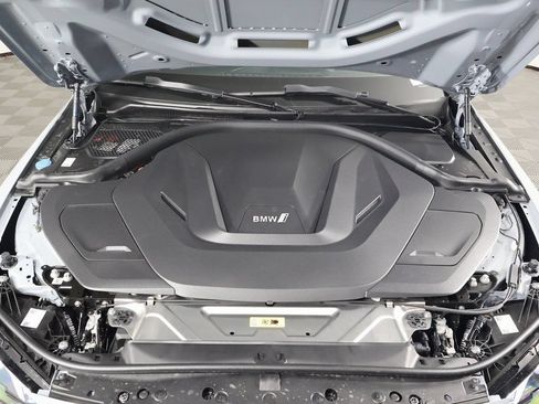 New 2026 BMW i4 eDrive40 w/ M Sport Package RWD image 9
