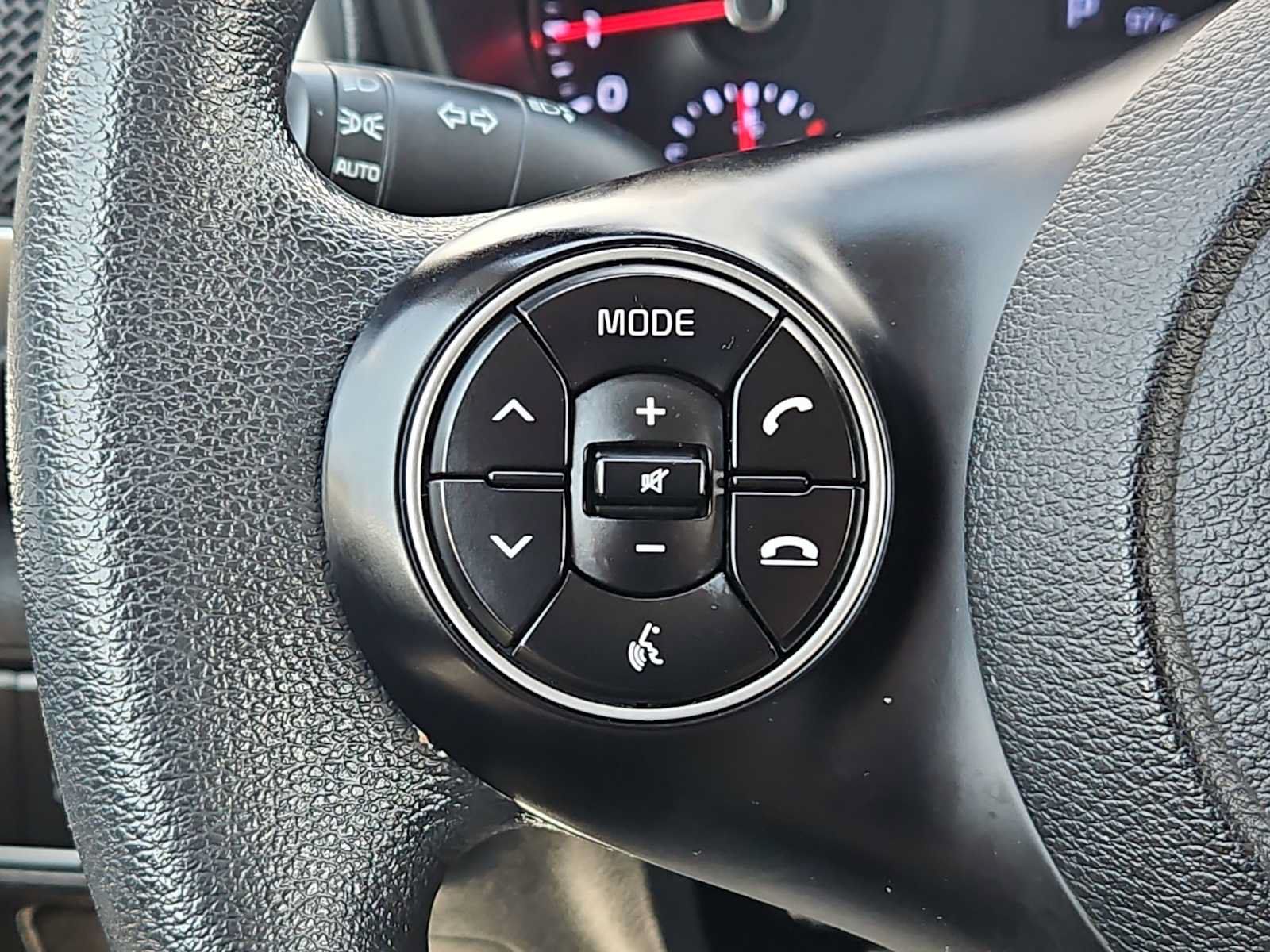 Used 2020 Kia Soul LX FWD image 22