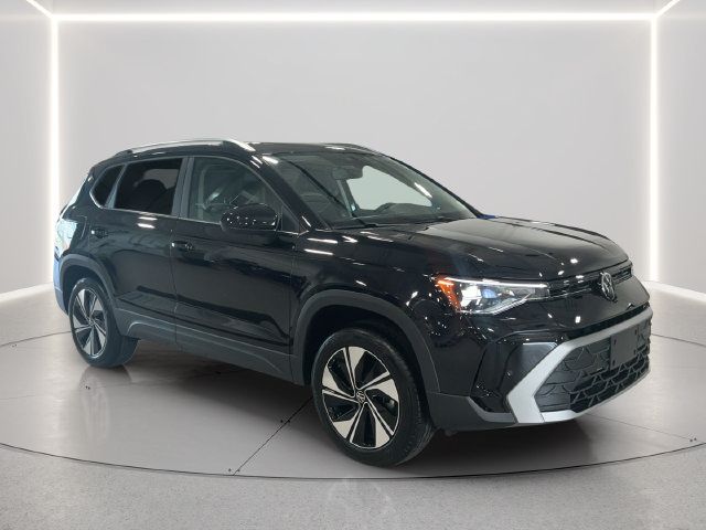 New 2026 Volkswagen Taos SE AWD/4WD image 8