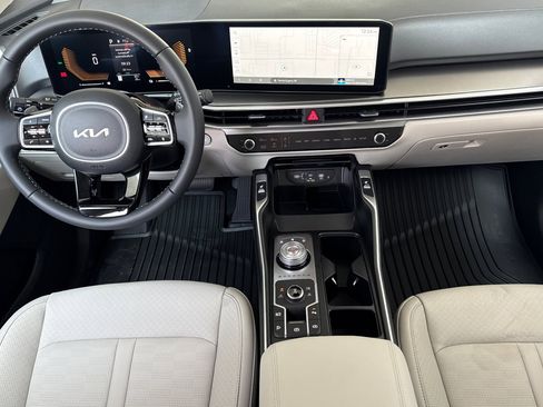 New 2025 Kia Sorento EX w/ EX Panoramic Sunroof Package image 9