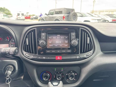 Used 2022 RAM ProMaster City Tradesman FWD image 23