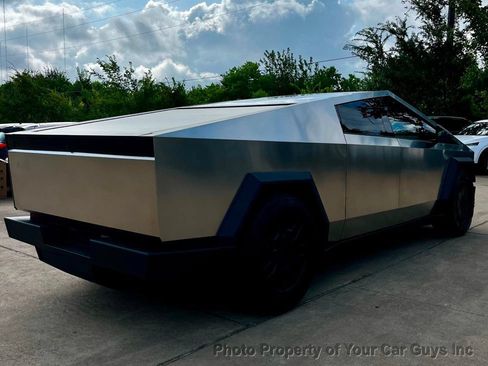 Used 2025 Tesla Cybertruck AWD Crew Cab image 6