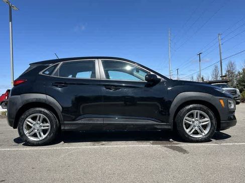 Used 2021 Hyundai Kona SE image 3