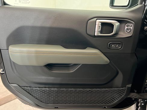 New 2026 Jeep Gladiator Mojave image 14