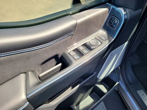 New 2026 Ford F250 Platinum w/ Tremor Off-Road Package image 8